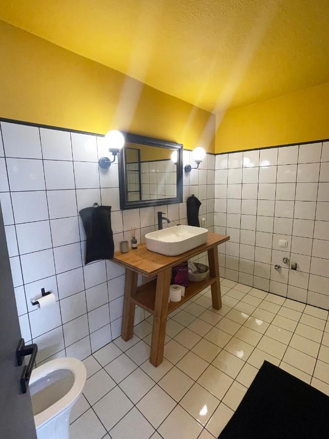 Ferienwohnung Πανέμορφο Design,Ηλιόλουστη Ισόγεια Μεζονέτα Kastoria Exterior foto